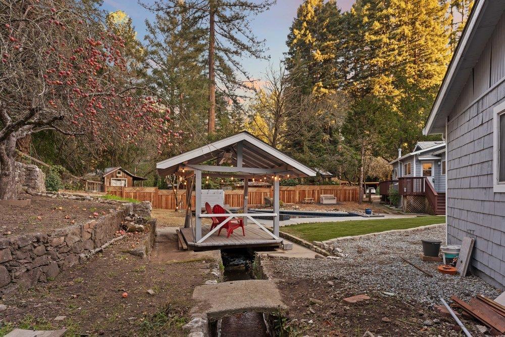 564 Hillcrest Drive, California home-pic-63