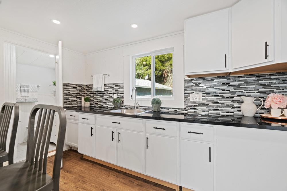 564 Hillcrest Drive, California home-pic-44