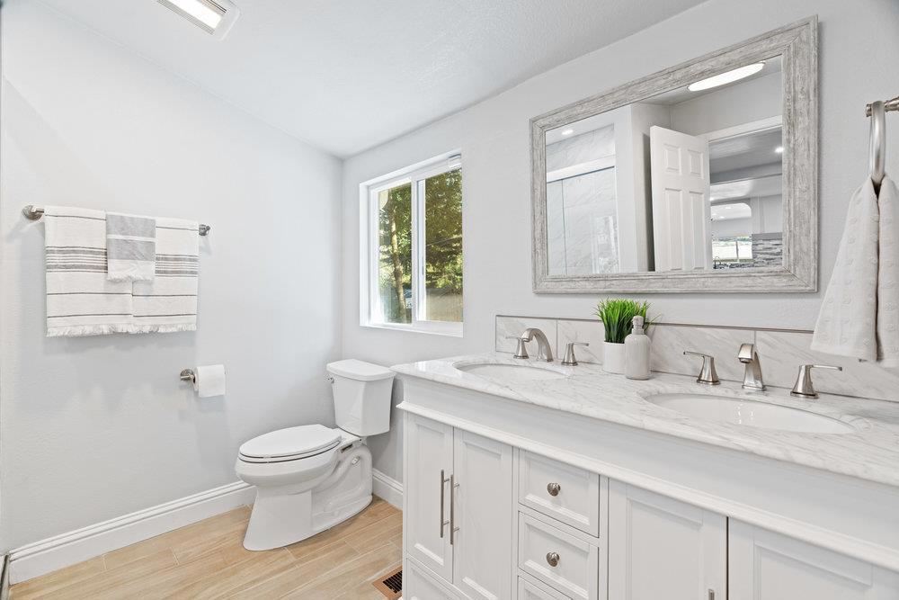 564 Hillcrest Drive, California home-pic-34