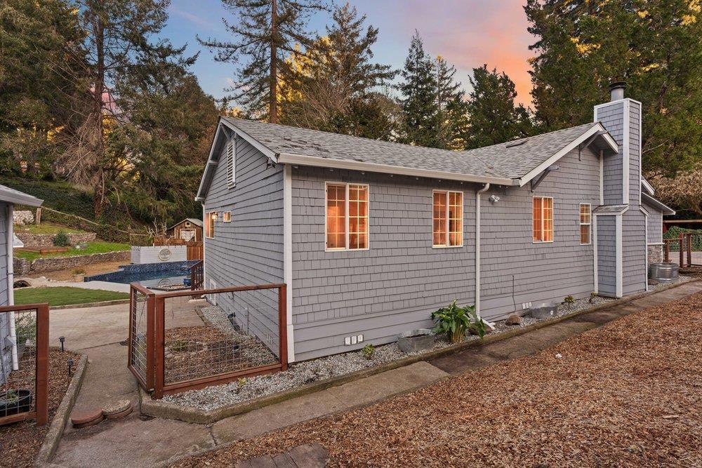 564 Hillcrest Drive, California home-pic-72