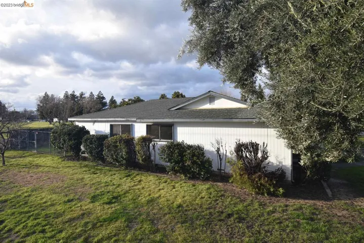 1100 Galaxy Dr, Yuba City, California 95991