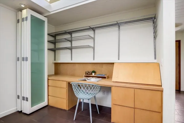3391 Thomas Drive, Palo Alto, California 94303