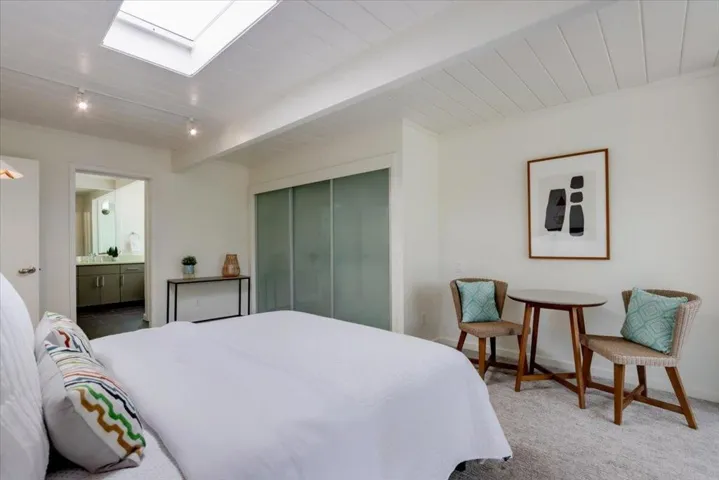 3391 Thomas Drive, Palo Alto, California 94303