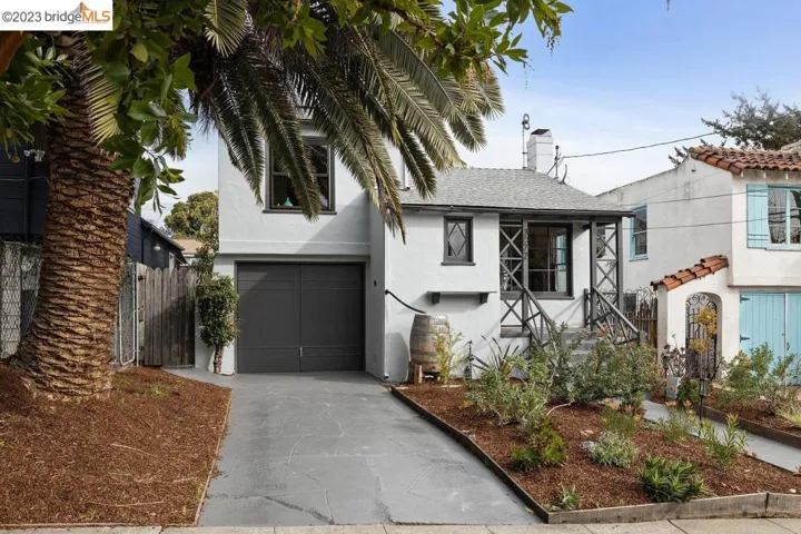 3072 22nd Ave, Oakland, California 94602