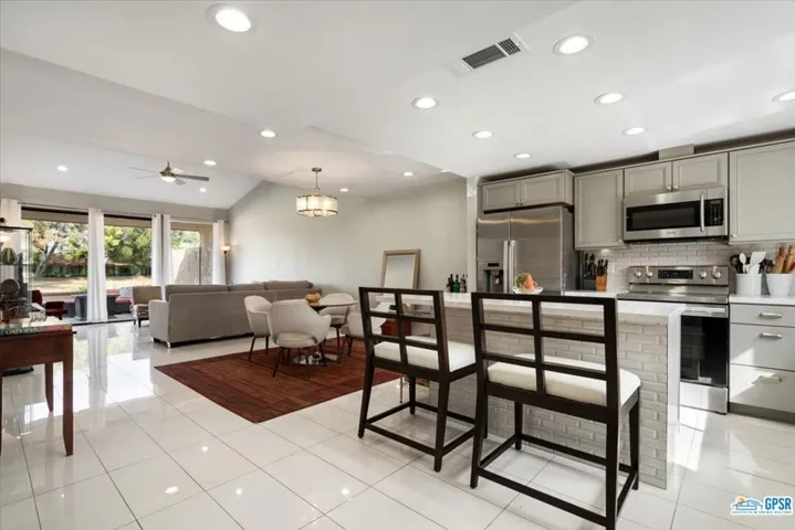 88 Sunrise Drive, Rancho Mirage, California 92270