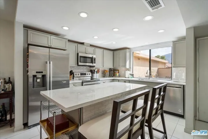 88 Sunrise Drive, Rancho Mirage, California 92270