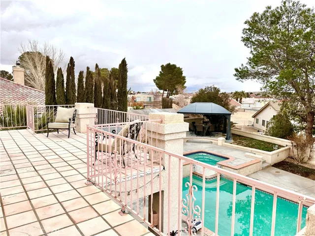 27365 Silver Lakes Parkway, Helendale, California 92342
