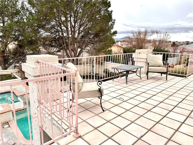 27365 Silver Lakes Parkway, Helendale, California 92342