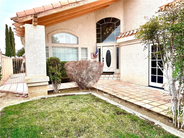 27365 Silver Lakes Parkway, Helendale, California 92342