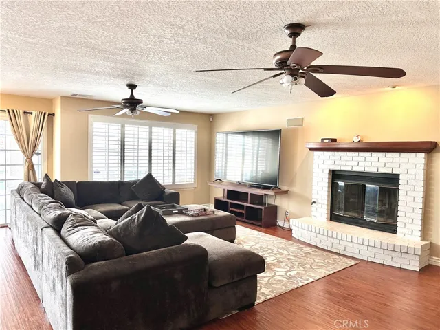 27365 Silver Lakes Parkway, Helendale, California 92342