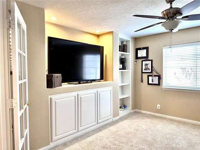 27365 Silver Lakes Parkway, Helendale, California 92342