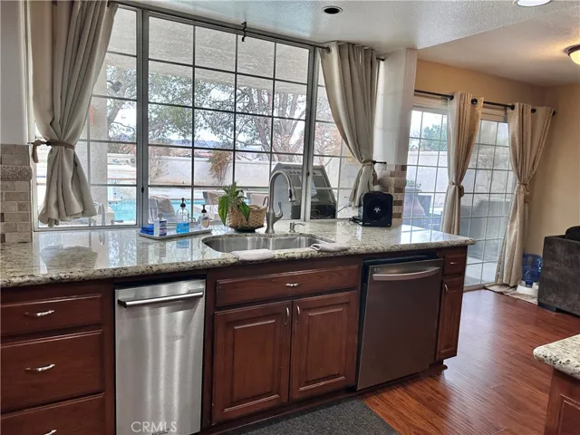 27365 Silver Lakes Parkway, Helendale, California 92342