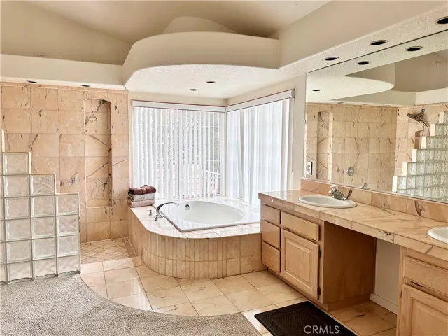 27365 Silver Lakes Parkway, Helendale, California 92342