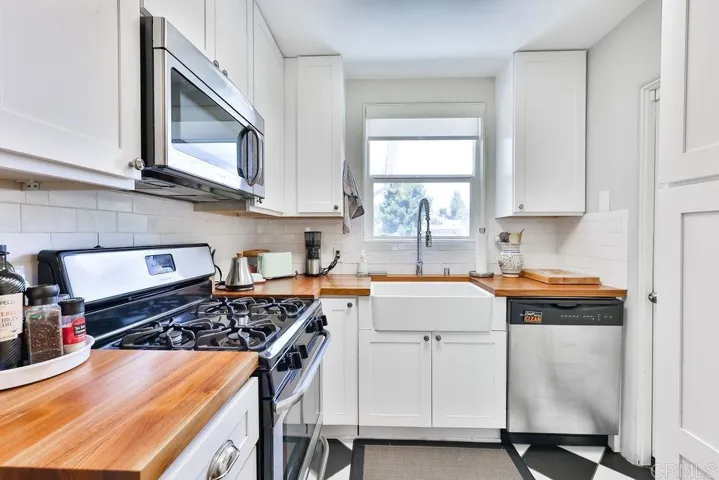4461 Mataro Drive, San Diego, California 92115