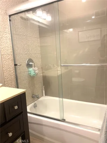 20759 Clark Street, Woodland Hills, California 91367