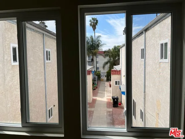 836 S Catalina Street, Los Angeles, California 90005