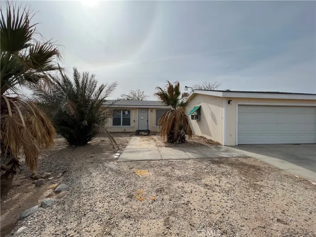 1055 Haven, Thermal, California 92275