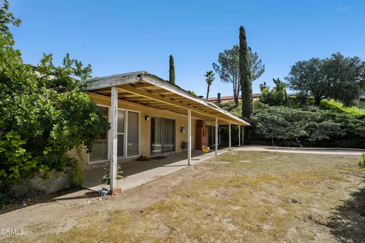 7024 Charrick Pl-33