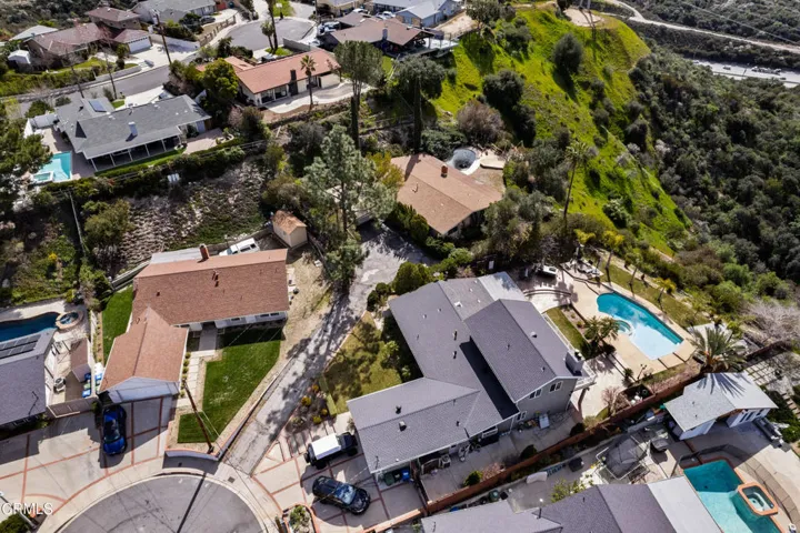 7024 Charrick Pl-41