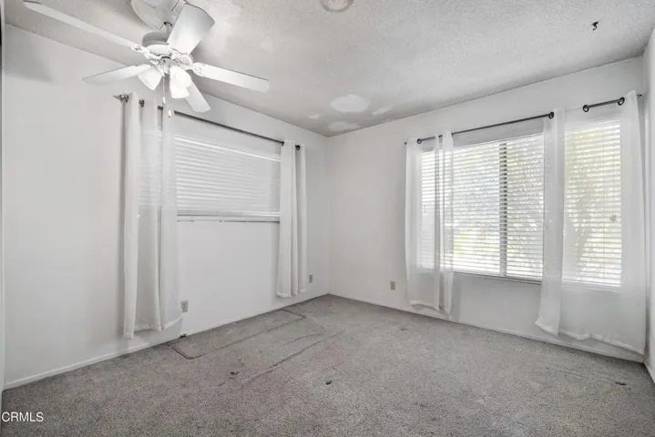 7024 Charrick Pl-19