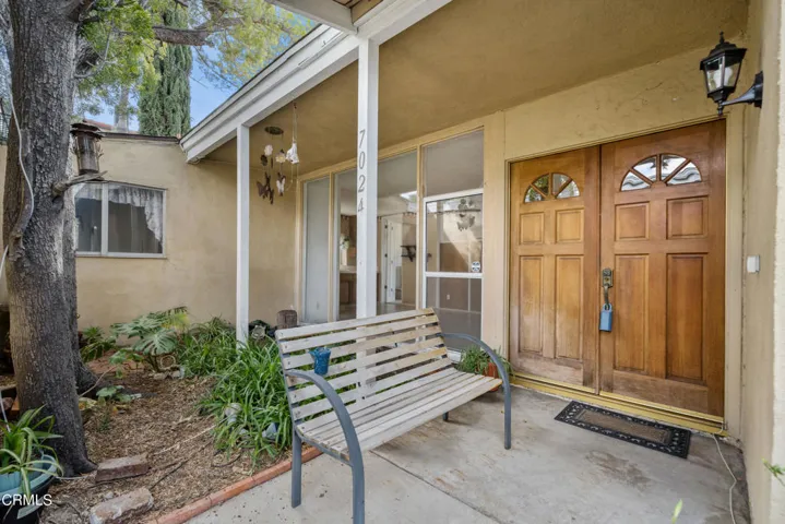 7024 Charrick Pl-2