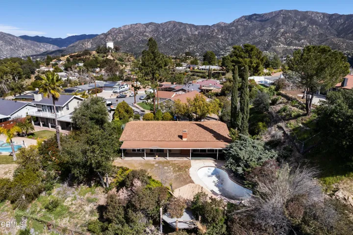 7024 Charrick Pl-39