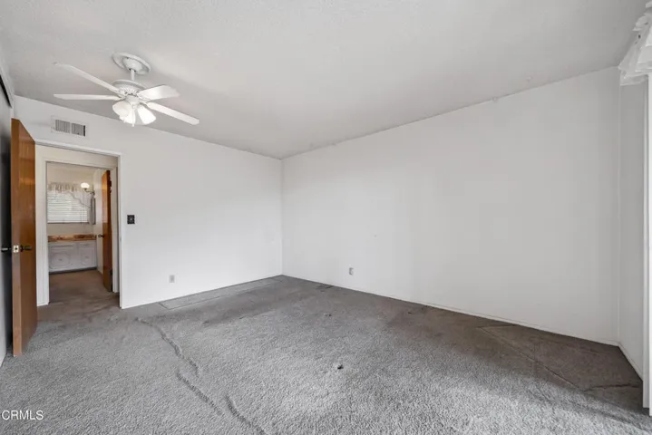 7024 Charrick Pl-24