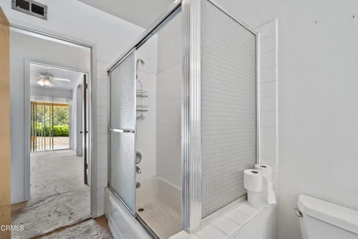 7024 Charrick Pl-18