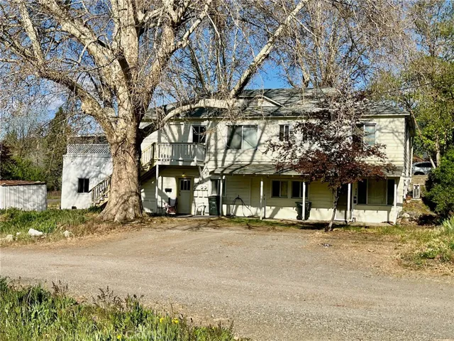 300 Herzog Boulevard 3, Yreka, California 96097