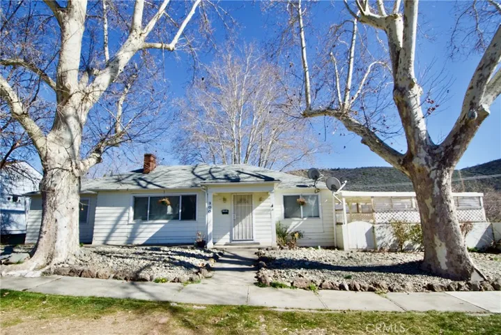 300 Herzog Boulevard 3, Yreka, California 96097