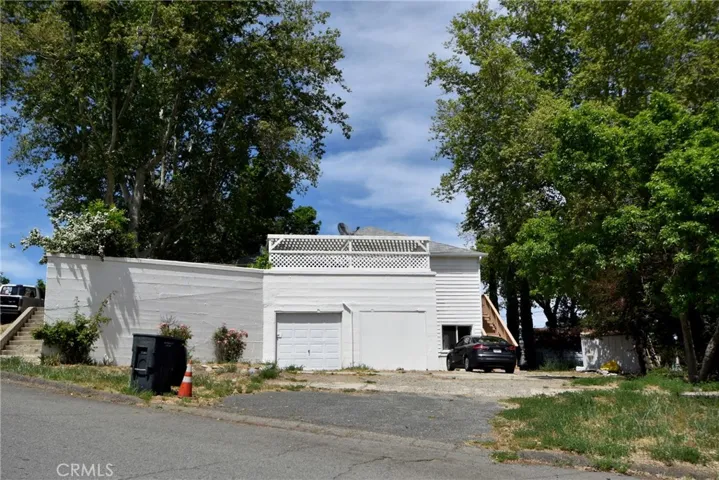 300 Herzog Boulevard 3, Yreka, California 96097