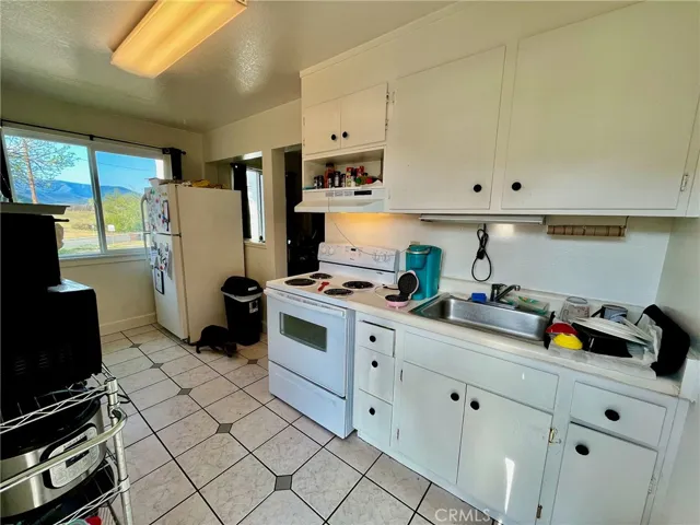 300 Herzog Boulevard 3, Yreka, California 96097