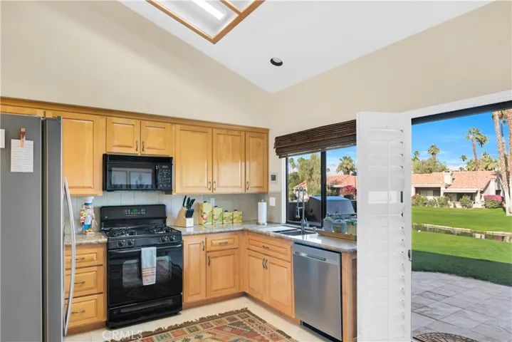 Kitchen right on golf course