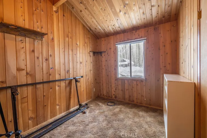 651 Riverside Avenue, Sugarloaf, California 92386