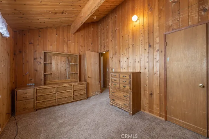 651 Riverside Avenue, Sugarloaf, California 92386