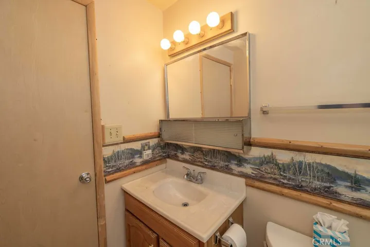 651 Riverside Avenue, Sugarloaf, California 92386