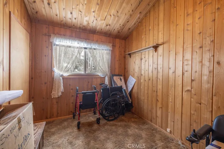 651 Riverside Avenue, Sugarloaf, California 92386