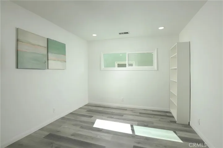 2616 N Buena Vista Street, Burbank, California 91504