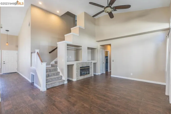1556 Autumn Valley Way, Brentwood, California 94513