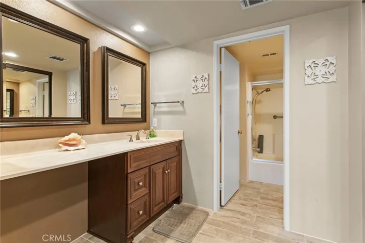 500 S Farrell Drive O93, Palm Springs, California 92264