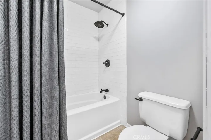 261 E Fargo Avenue, Hanford, California 93230