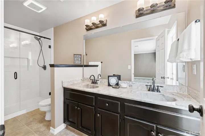 261 E Fargo Avenue, Hanford, California 93230