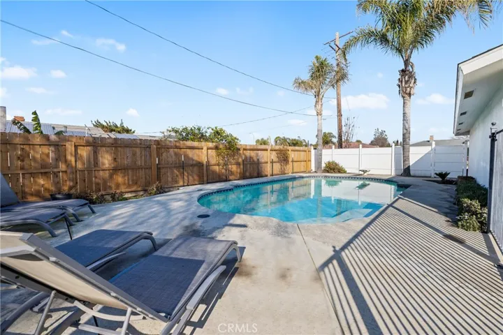 261 E Fargo Avenue, Hanford, California 93230