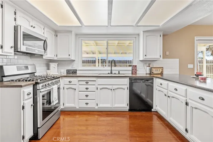 261 E Fargo Avenue, Hanford, California 93230