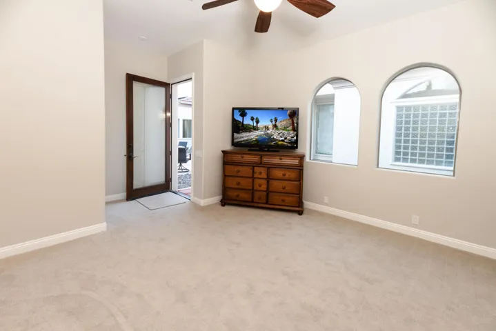 336 Crestlake-40