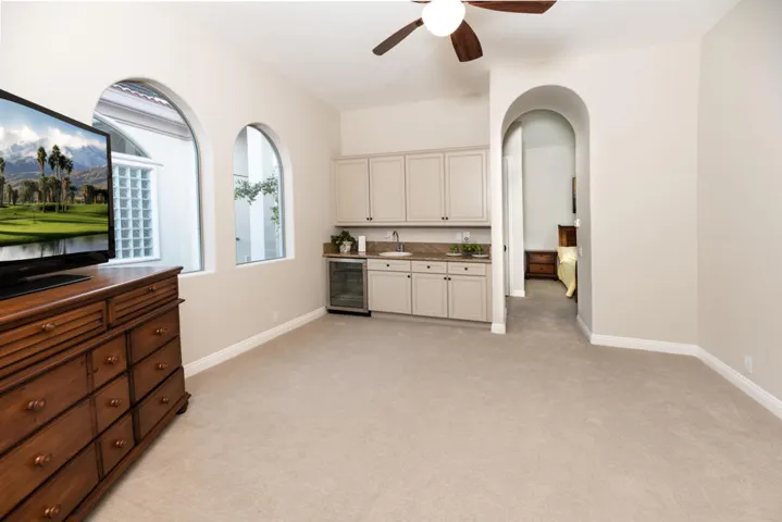 336 Crestlake-37