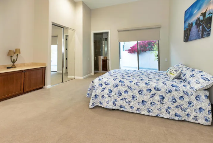 336 Crestlake-32