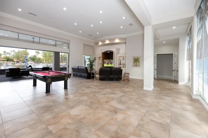 336 Crestlake-19