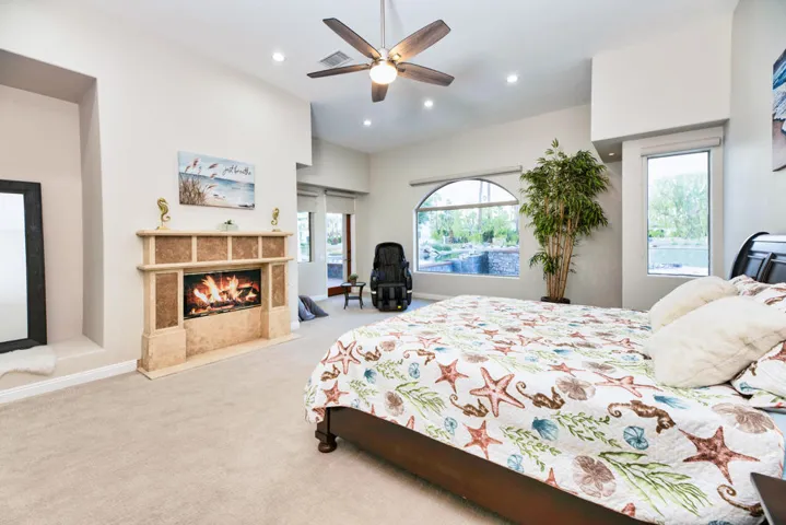 336 Crestlake-27