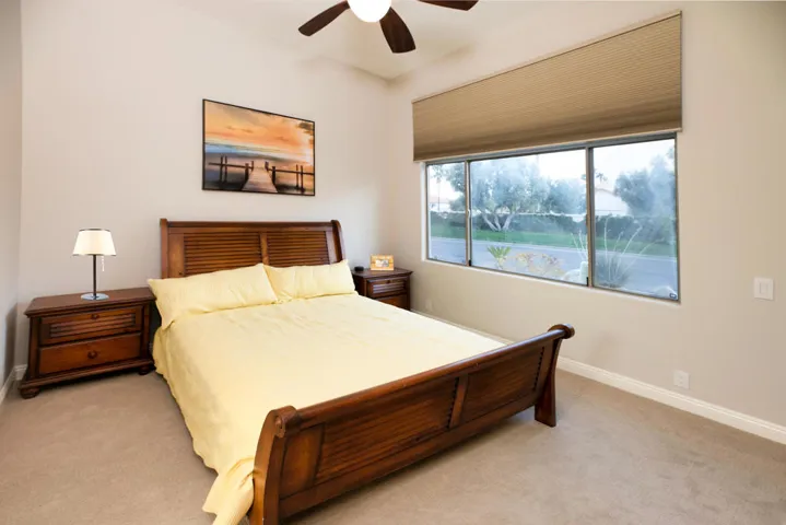 336 Crestlake-39